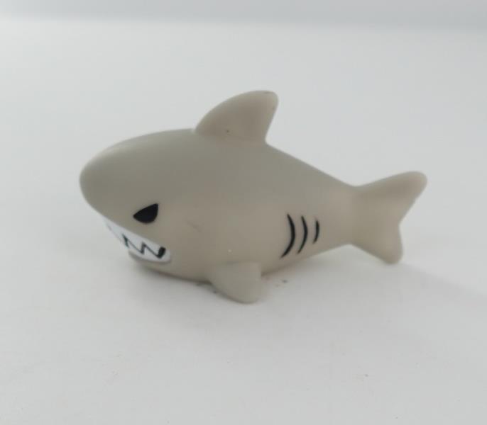 PLASTIC TOY