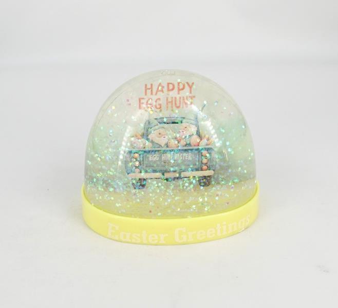 PLASTIC SNOW GLOBE