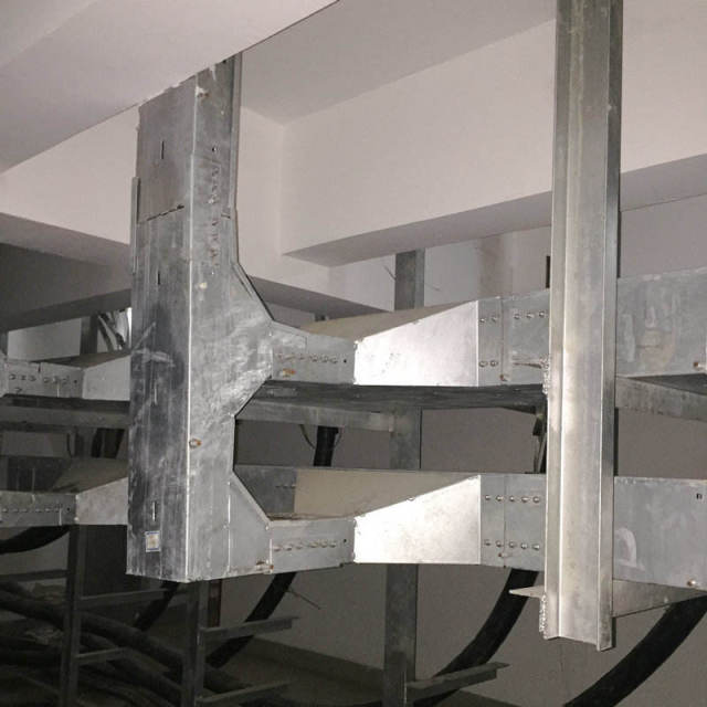 Ladder bridge elbow accessories