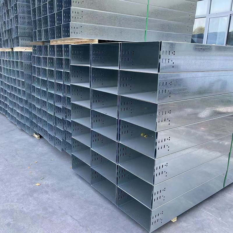 Outdoor Electrical Wall Mount Protect Cable Trunking 130x50 200100 Machine Production Line