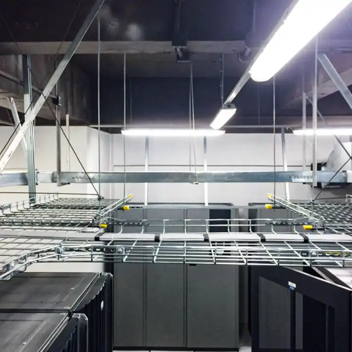 Stainless steel wire mesh cable tray