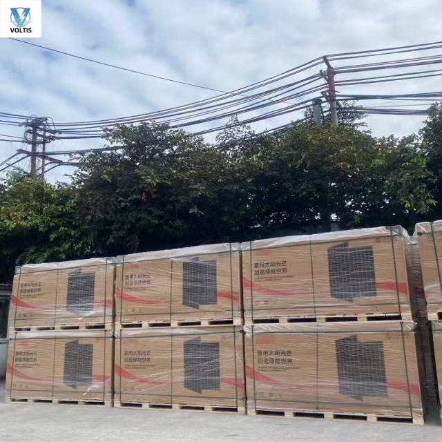 Mono Photovoltaic Module Half Cell  IP68 550W-600W Solar PV Panels