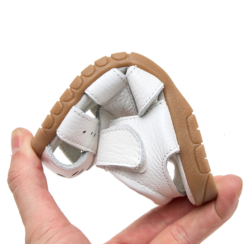 Genuine leather soft closed toe cut out children Girls sandals flat toddler Summer shoes