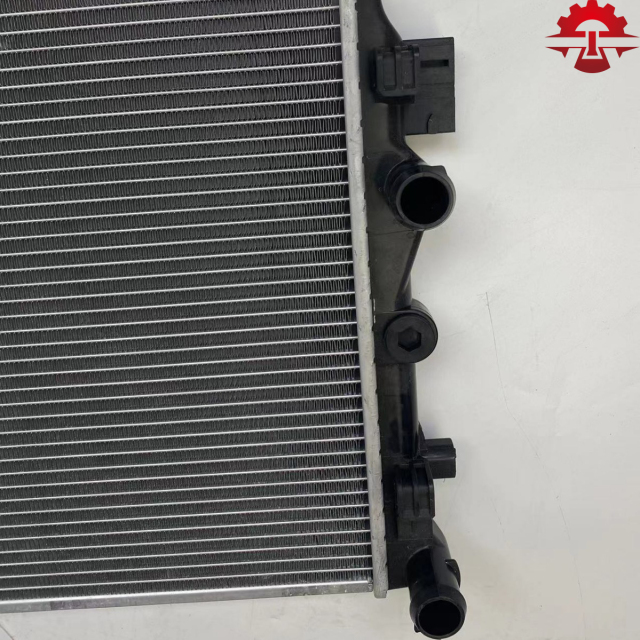 MYGT Auto Radiator 6R0121253D Car Water Tank Used for VW New Polo Auto Parts