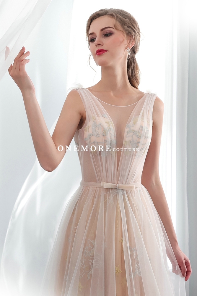 Champagne Embroidery Lace Wedding Dress with Open Back