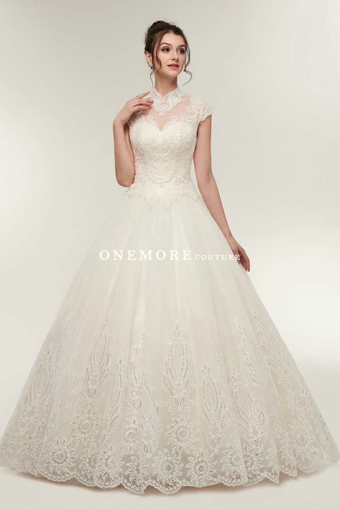 Keyhole Back Wedding Dresses with Beaded Lace