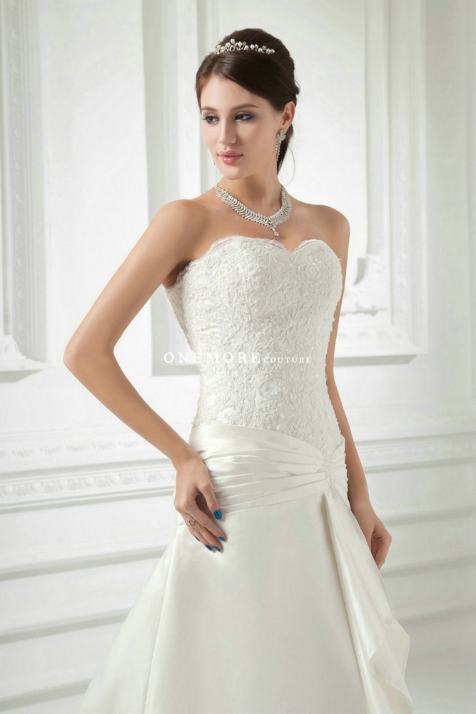 Drop Waist A Line Wedding Dresses with Lace Appliques