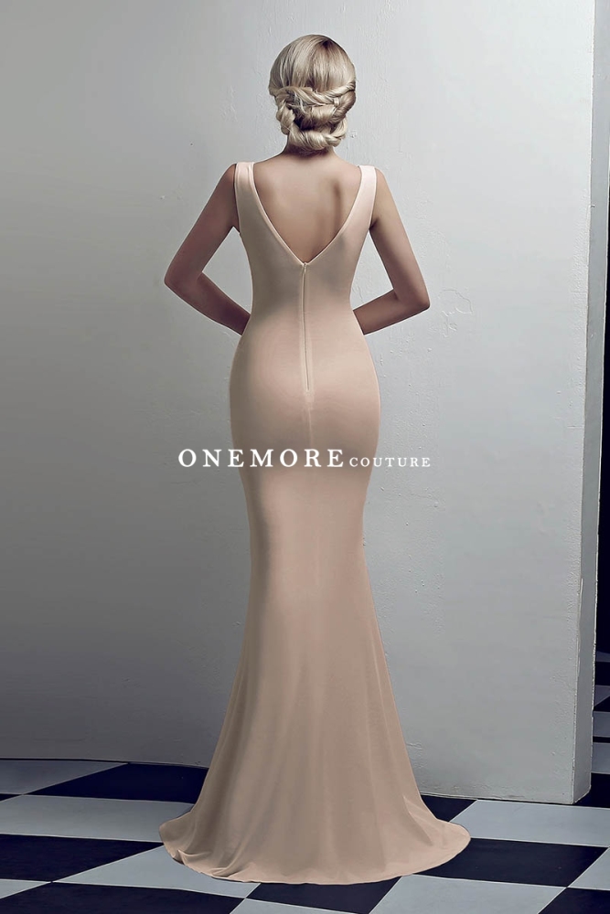 Champagne Low V Neck Stretch Jersey Dresses with Slit