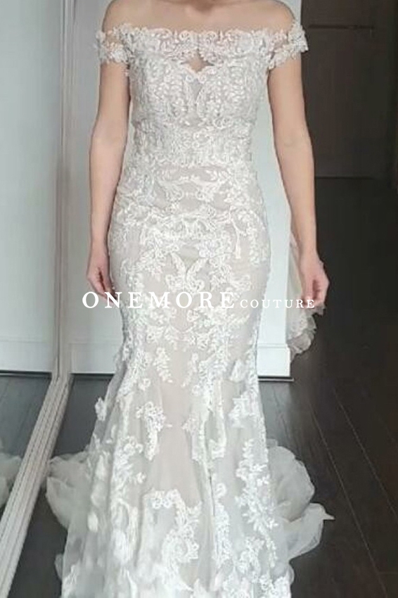 Sheer Back Mermaid Lace Wedding Dress with Sleeves