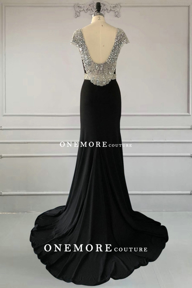 Emerald Green Mermaid Prom Dress with Beaded Cap Sleeves