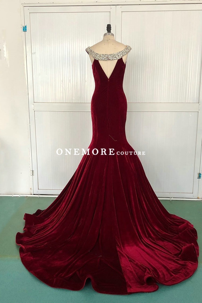 Sexy Burgundy Mermaid Velvet Dress with Beaded V Neck