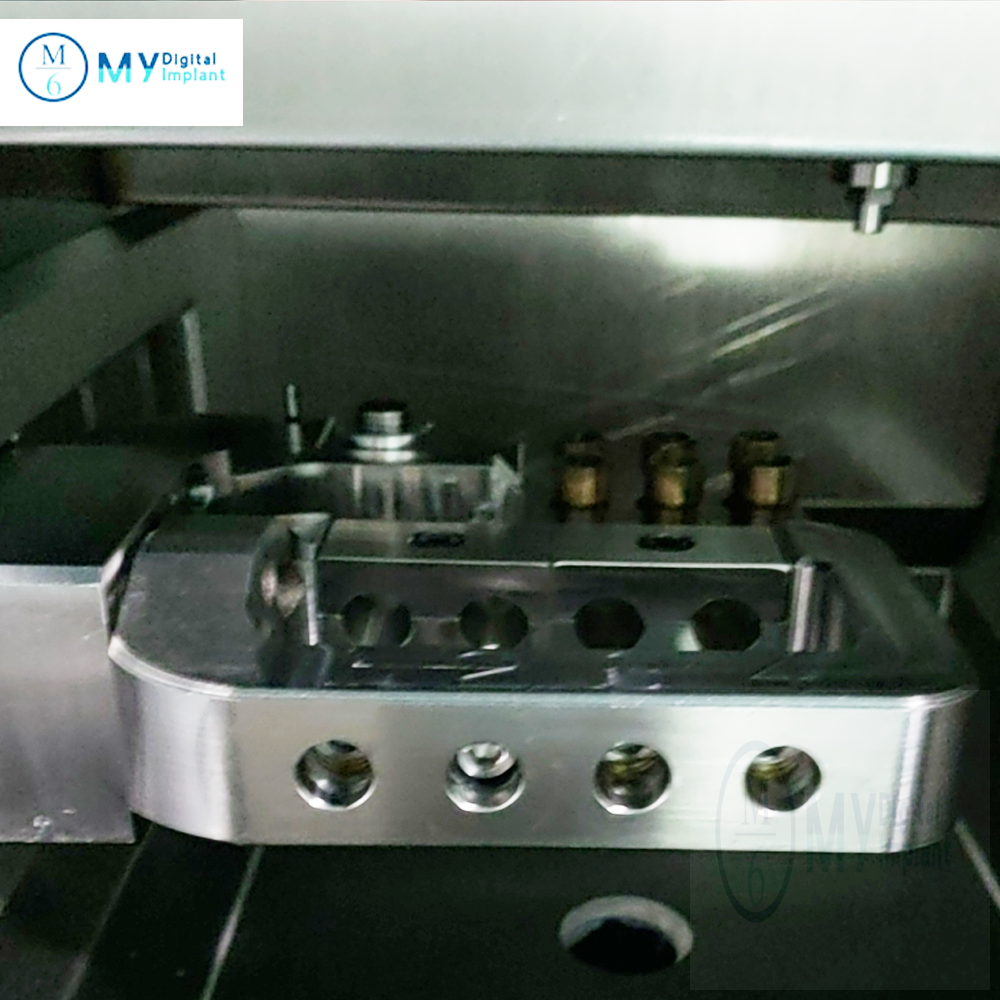 Dental lab 4 axis CADCAM milling machine to process titanium premilled abutment and emax crown