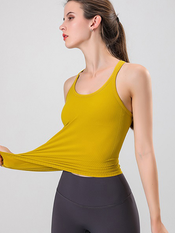 Yoga tank top with built-in bra