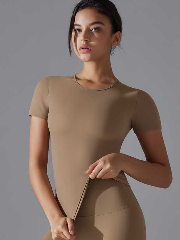 High-Stretch Slim-Fit Sports Short-Sleeve Top