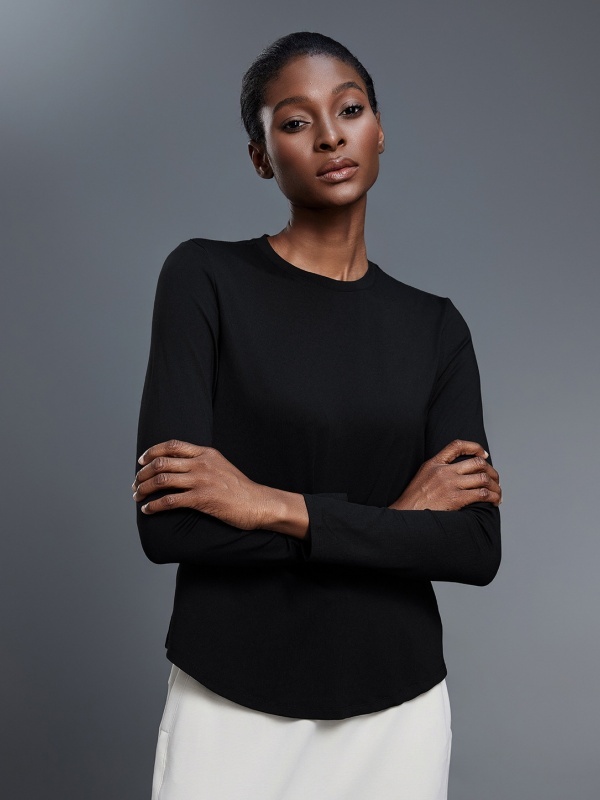 Loose-Fit Long-Sleeve Activewear