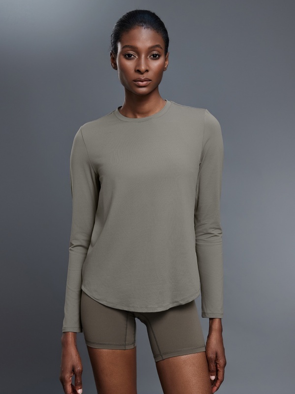 Loose-Fit Long-Sleeve Activewear