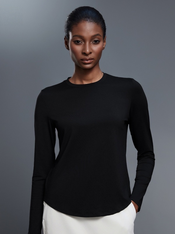 Loose-Fit Long-Sleeve Activewear