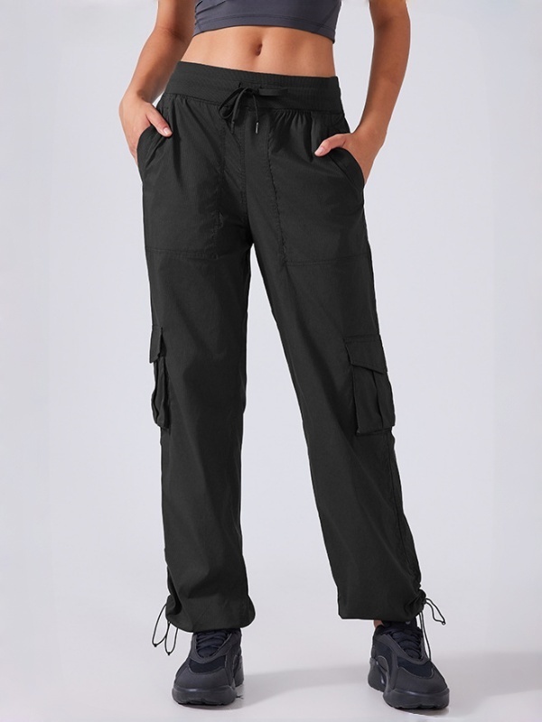 High-waisted straight-leg cargo pants