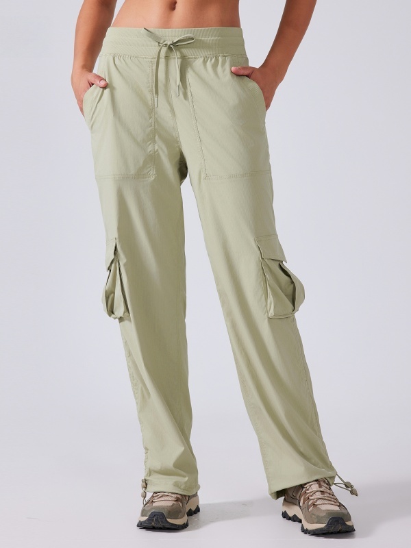 High-waisted straight-leg cargo pants