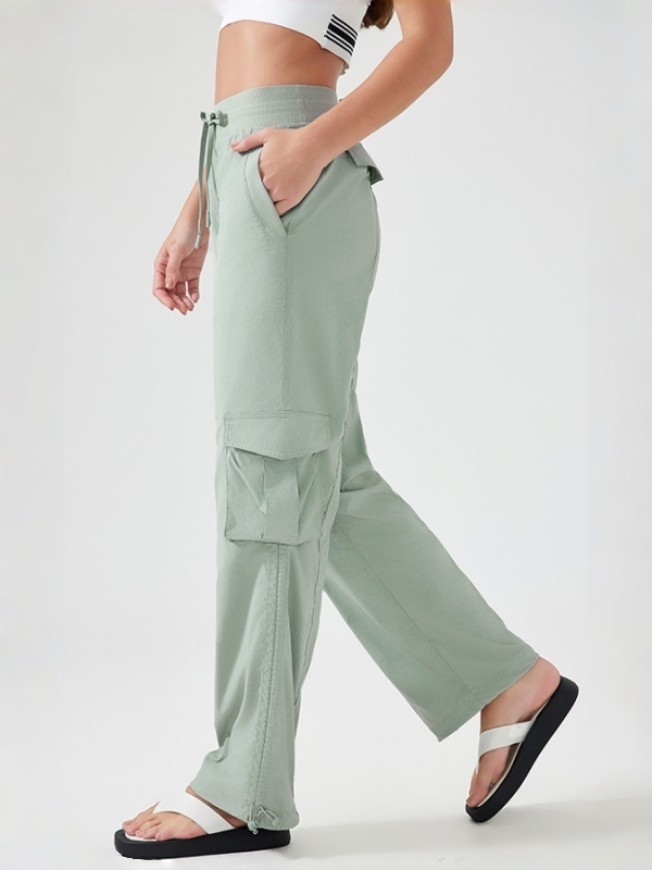 High-waisted straight-leg cargo pants