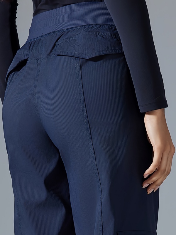 High-waisted straight-leg cargo pants