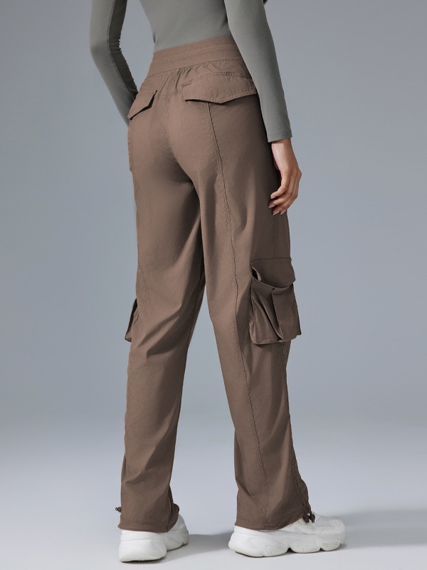 High-waisted straight-leg cargo pants