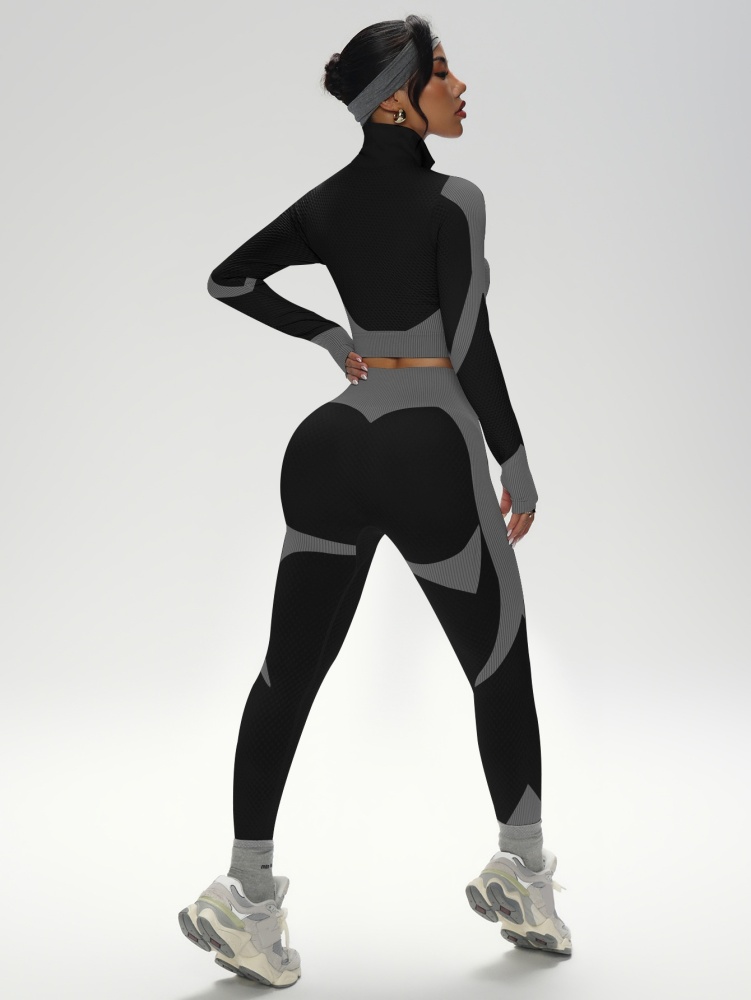 Long-Sleeve Seamless Yoga Set