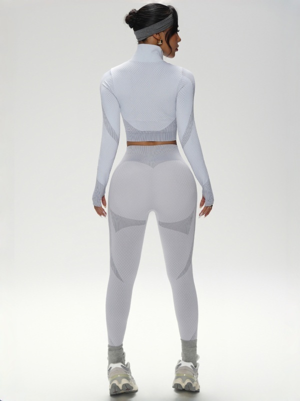 Long-Sleeve Seamless Yoga Set
