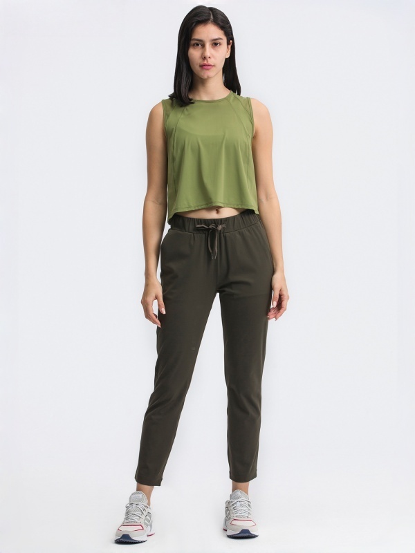 Sleeveless Cropped Tank Top