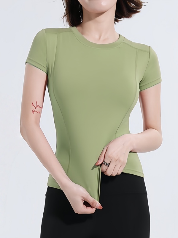 Flexvibe Plus-Size Breathable Mesh Yoga T-Shirt - Loose-Fit Gym Outdoor Running