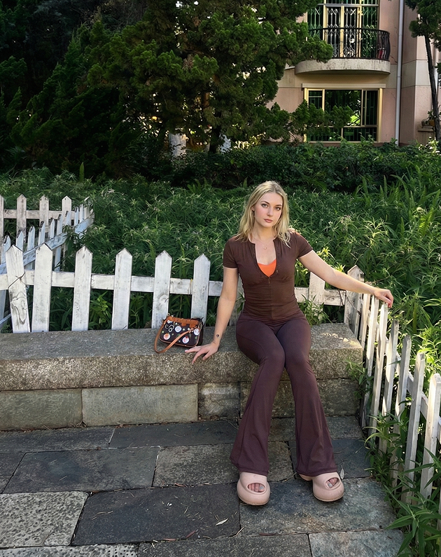 Flexvibe High Waisted Cargo Flare Yoga Pants - Buttery Soft Hip Lifting with Utility Pockets