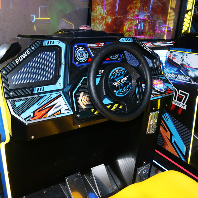 High Quality Dynamic Car Racing Game Machine 2 Players Coin Operated Arcade Racing Simulator Machine