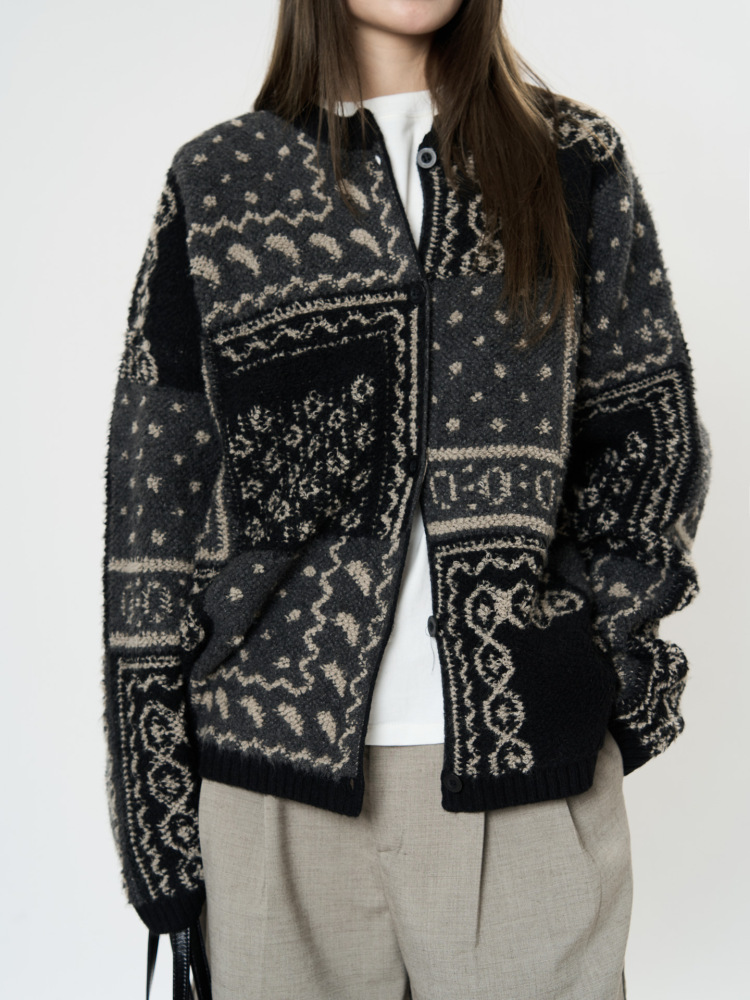 Thick wool knitted cardigan