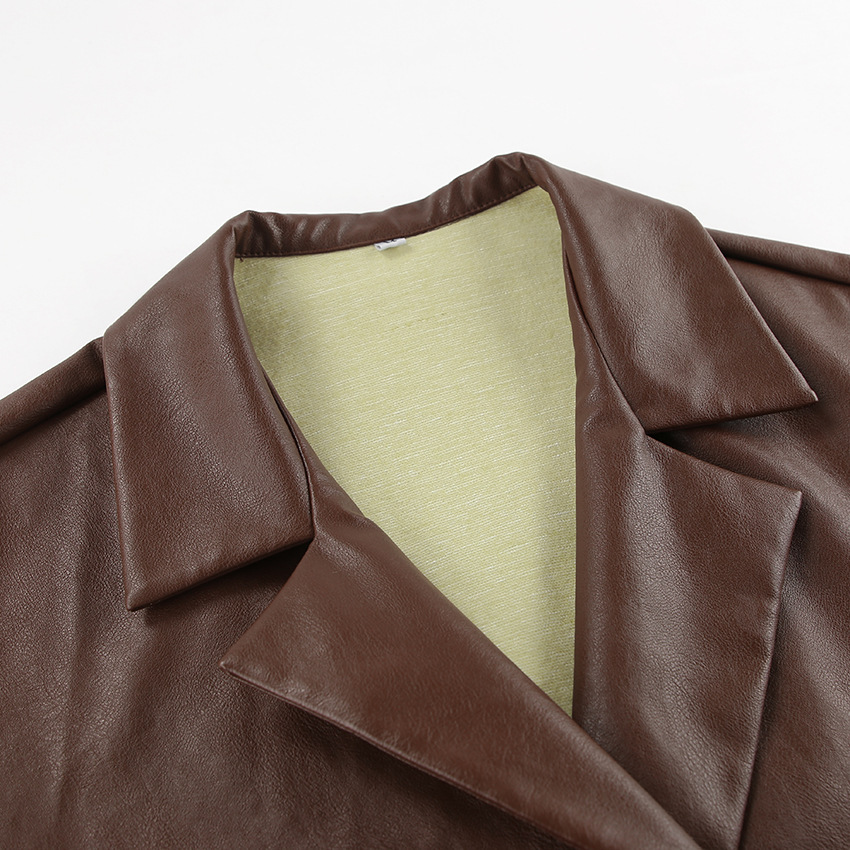 Loose-fitting leather coat with a suit collar