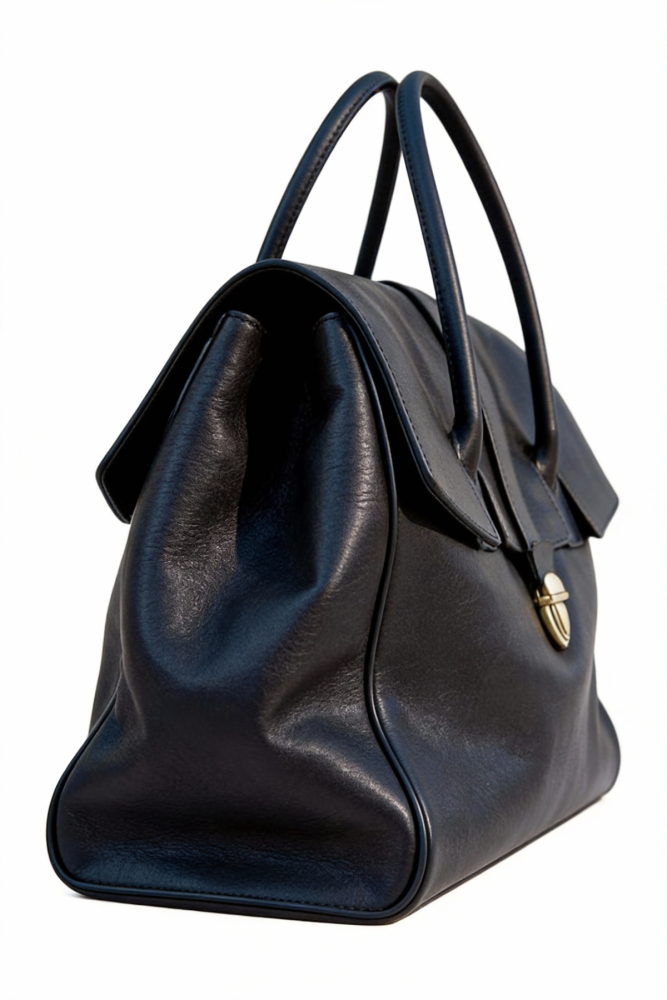 Single-shoulder crossbody handbag with a large tote style design