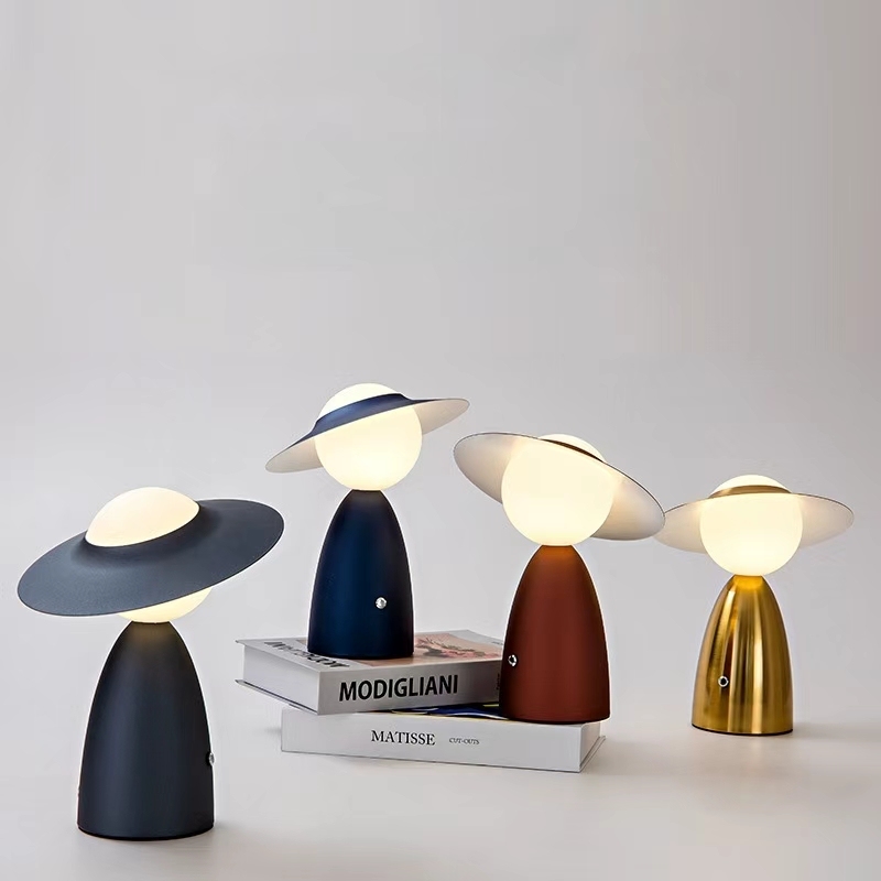 Rechargeable lamp