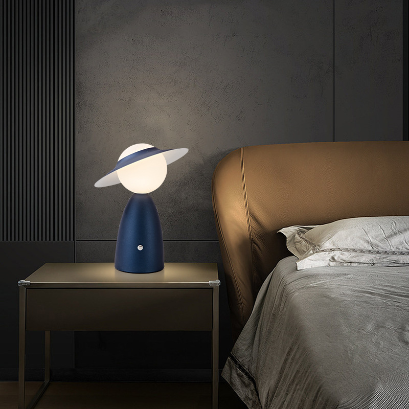 Rechargeable lamp