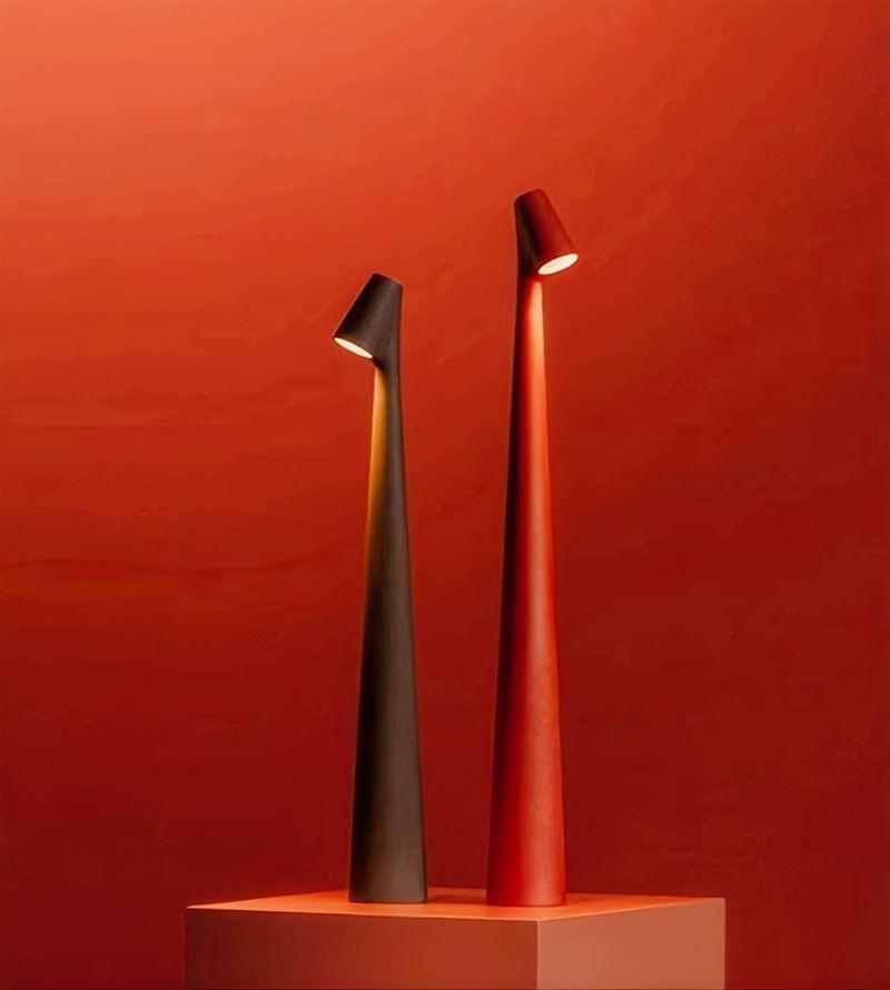 Rechargeable lamp