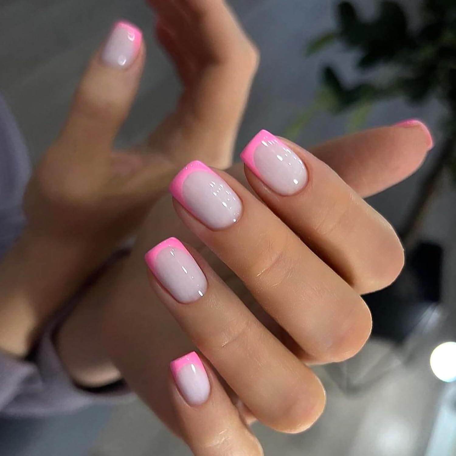 Fashionable 24 Pcs Short French Nails Colorful Tip Artificial Nails Private Label Wholesale Press on Nails