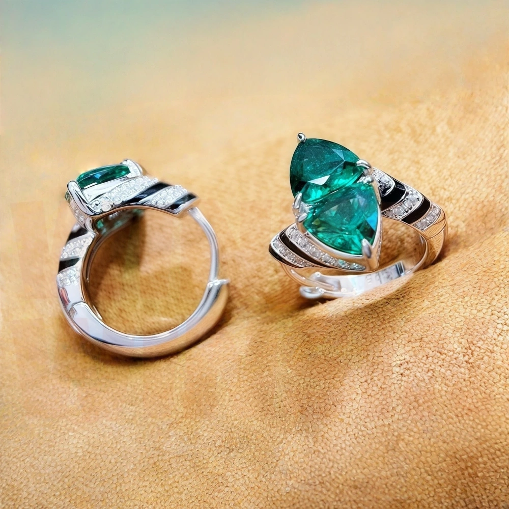 Winkin Winsin Luxury 925 Sterling Silver Leopard Stud Earrings Fashion Zebra Pattern Emerald Green Gemstones Earrings Jewelry