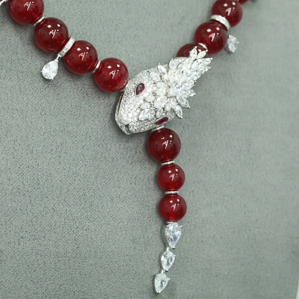 Winkin Winsin Luxury Brand  925 Silver Gold Plated Necklace High Carbon Diamond Spirit Snake, Natural Chalcedony For Girls