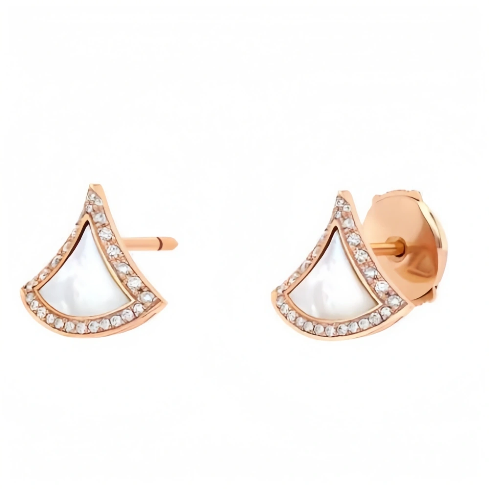 WinkinWinsin Limited Edition Top Grade Quality Dress Design V Gold Stud Earrings For Women 18k Gold Plated Drop Earrings Jewelry