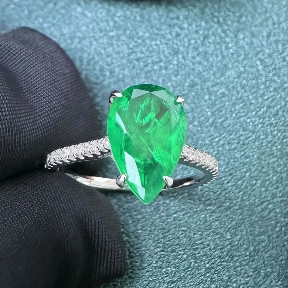 WINKIN WINSIN Brand MST 925 Sterling Silver 2.4ct Emerald Lab Grown Gemstones High Carbon Diamond Water Drop Rings Fine Jewelry