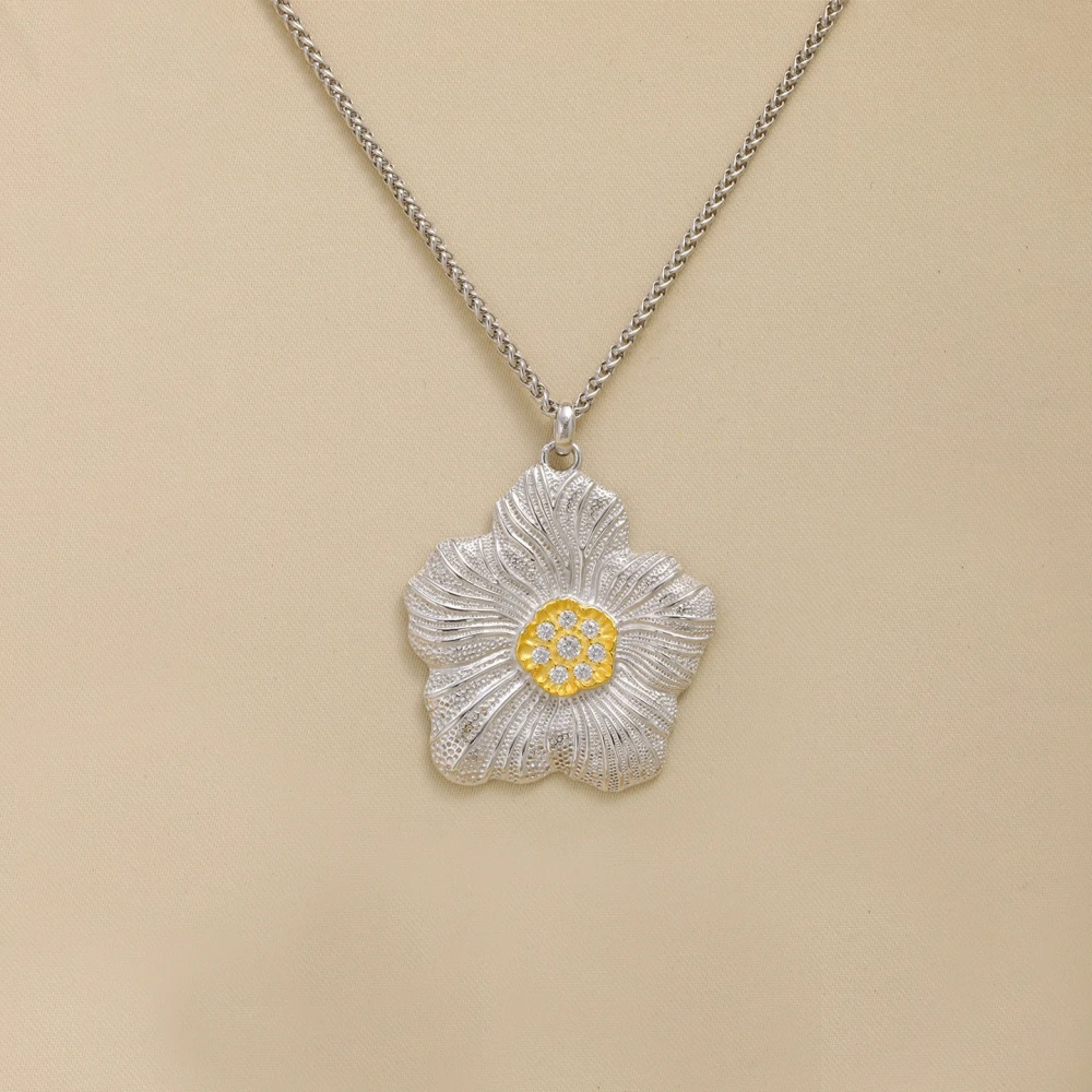 Mushan Luxury Brand 18K Gold Plated Brushed Gardenia Flower Necklace 925 Sterling Silver Zircon Pendant Necklaces Fine Jewelry