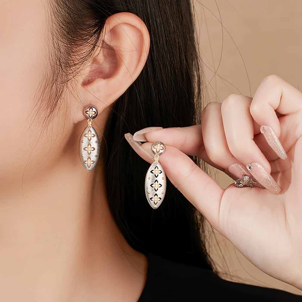 Mushan Luxury Brand S925 Sterling Silver Clover Stud Earrings, A Unique And High-End Italian Earring For Women