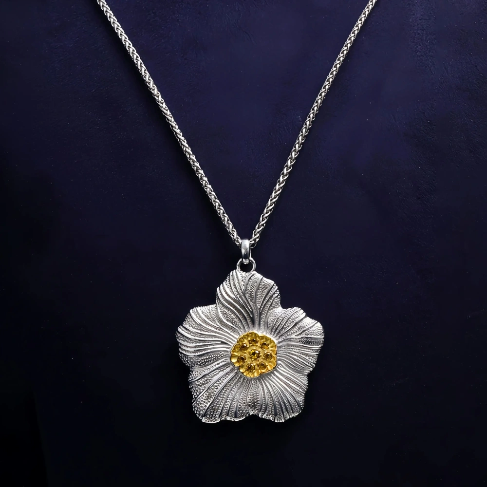 Mushan Luxury Brand 18K Gold Plated Brushed Gardenia Flower Necklace 925 Sterling Silver Zircon Pendant Necklaces Fine Jewelry