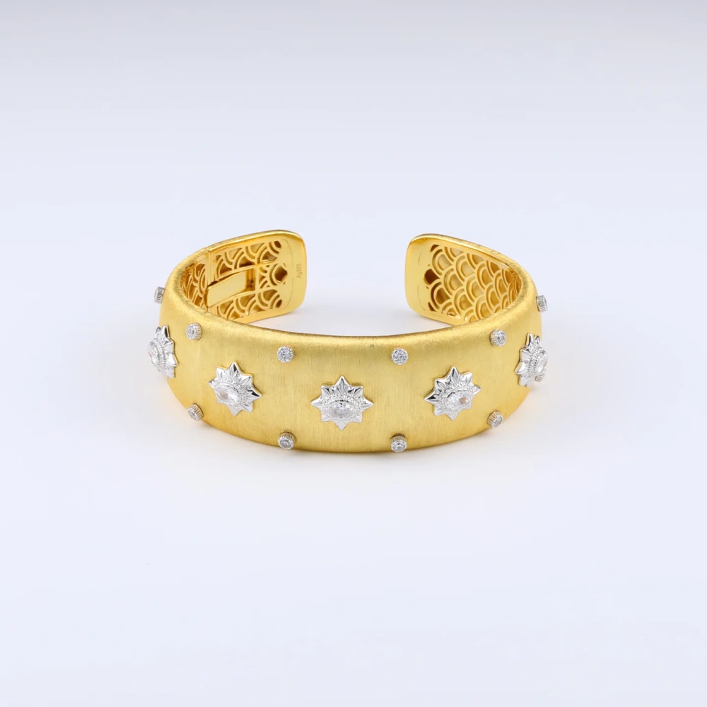 Mushan Luxury Brand Fashion High Quality Brushed Bracelet Open Weave Pattern Engraved Gold Women Bracelet Jewelry