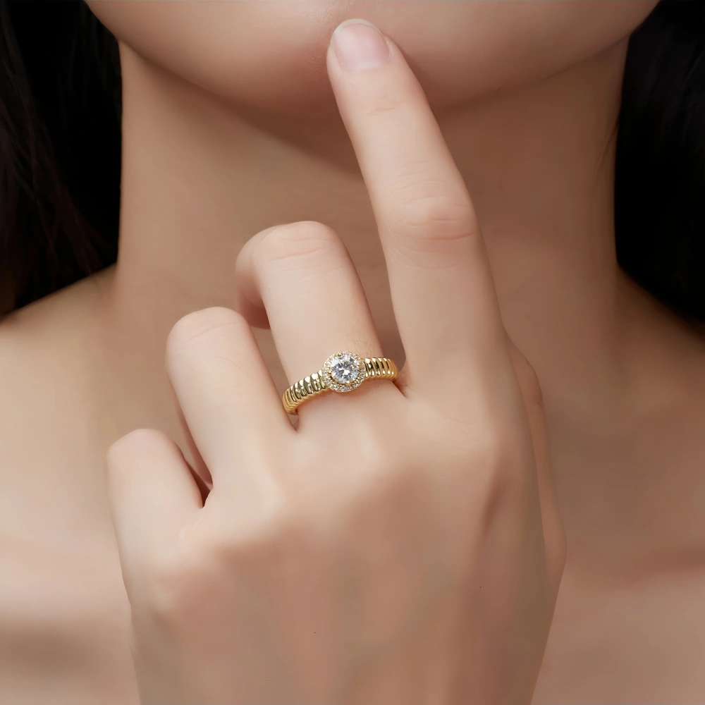 Veeie Veein Luxury Brand High Quality Fashion Four Claw Inlay Moissanite GRA Certificate Ring S925 Sterling Silver Jewelry