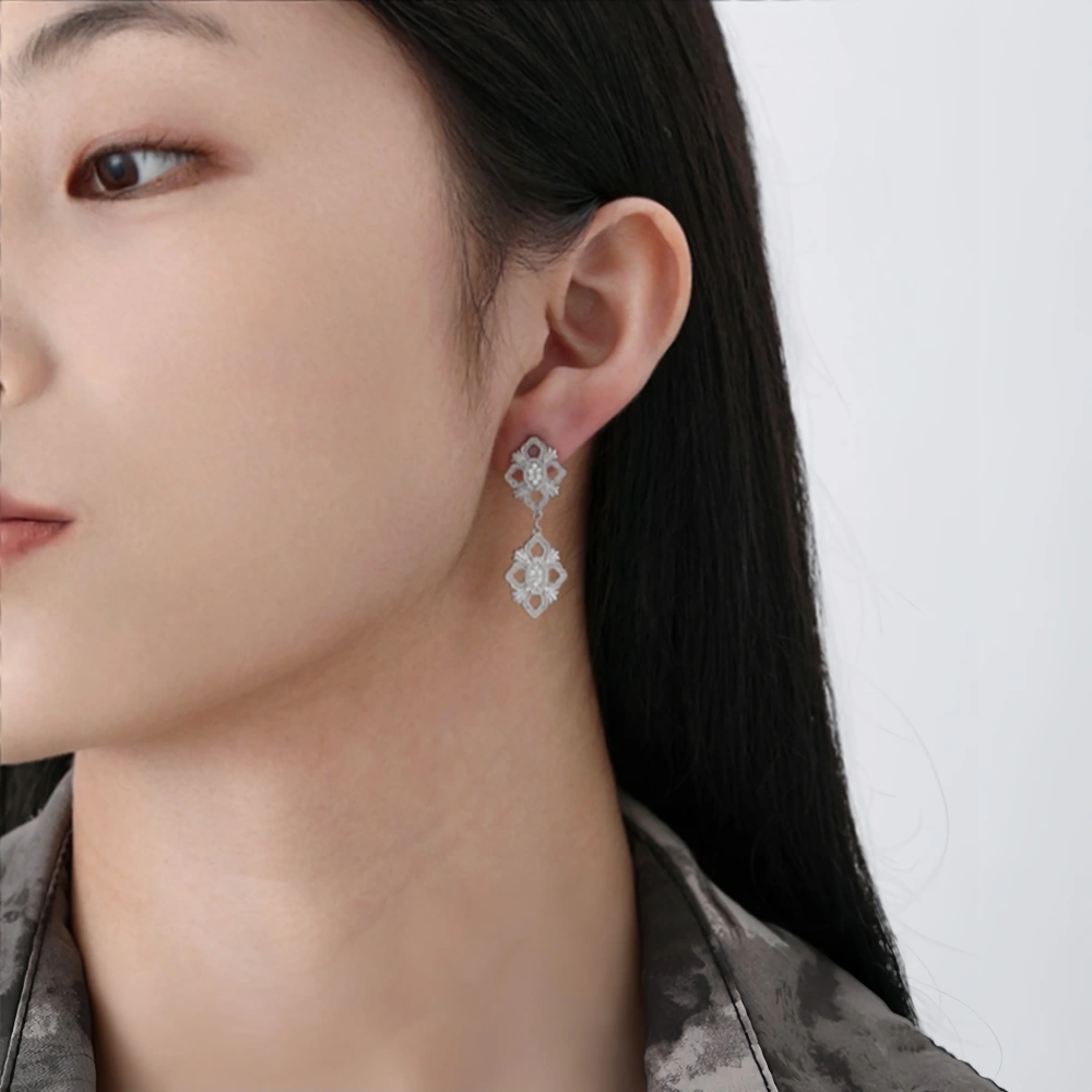 Mushan Luxury Brand S925 Sterling Silver Tang Grass Pattern Retro Court Style Italian Buchi Style Earrings And Pendants