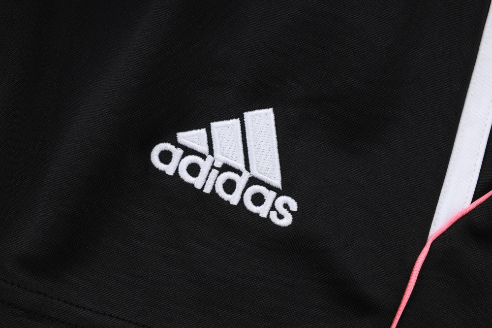 Juventus Sleeveless Training Kit White 2025/26